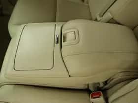 Lexus RX (2011) thumbnail 36