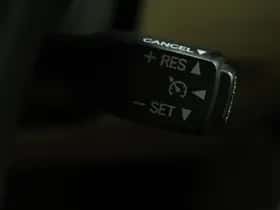 Lexus RX (2011) thumbnail 44