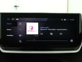 Peugeot 2008 (2025) thumbnail 6
