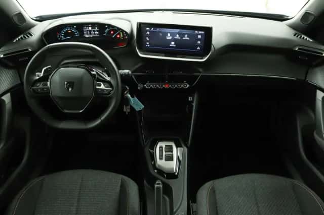 Peugeot 2008 (2025) thumbnail 4
