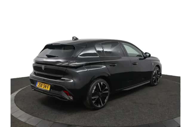 Peugeot 308 (2025) thumbnail 2