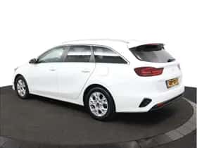 Kia Ceed Sportswagon (2024) thumbnail 9