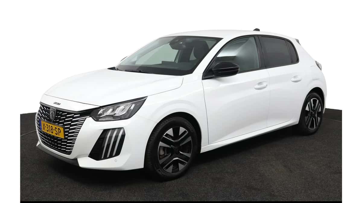 Peugeot 208 (2024) — foto 1