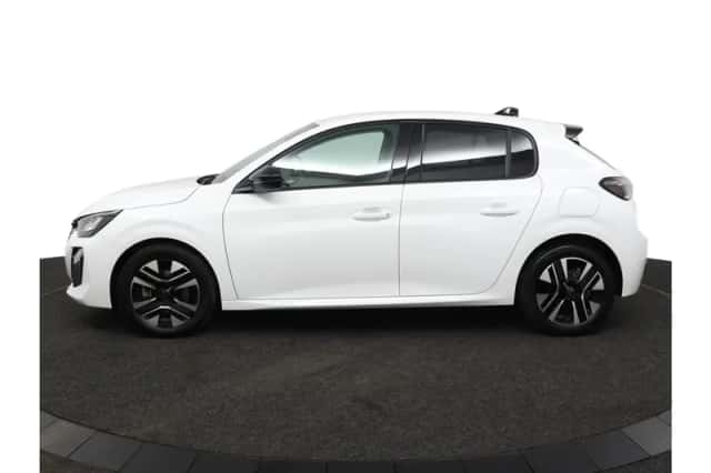 Peugeot 208 (2024) thumbnail 3