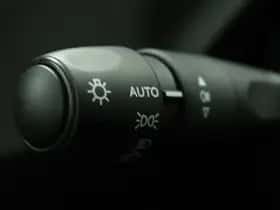 Peugeot 208 (2024) thumbnail 25