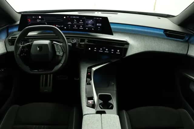 Peugeot 3008 (2025) thumbnail 6