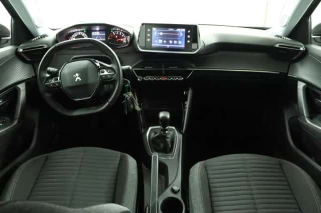 Peugeot 2008 (2020) thumbnail 4