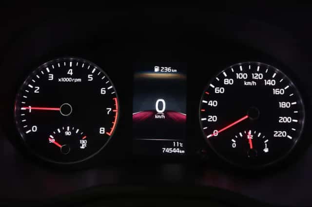 Kia Picanto (2021) thumbnail 5