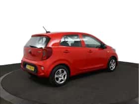 Kia Picanto (2017) thumbnail 2