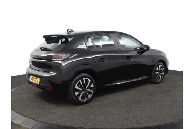 Peugeot 208 (2025) thumbnail 2