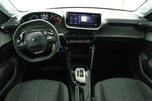 Peugeot 208 (2025) thumbnail 4