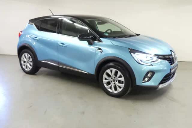 Renault Captur (2021) thumbnail 2