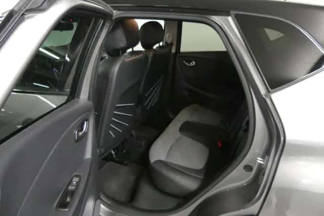 Renault Captur (2019) thumbnail 15