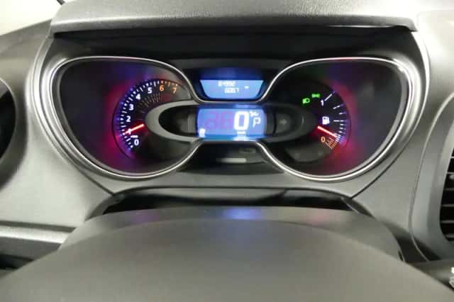 Renault Captur (2019) thumbnail 23