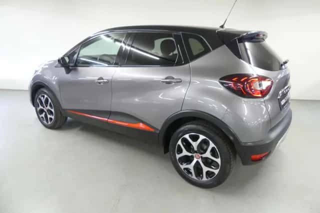 Renault Captur (2019) thumbnail 8