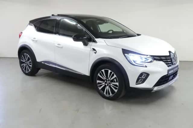 Renault Captur (2022) thumbnail 2