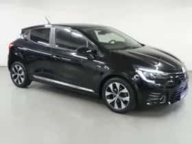 Renault Clio (2023) thumbnail 2