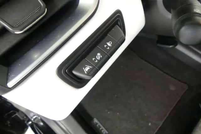Renault Clio (2023) thumbnail 24