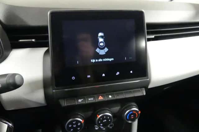 Renault Clio (2023) thumbnail 29