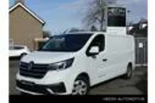 Renault Trafic (2025) thumbnail 1