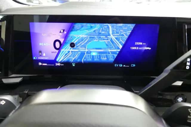 Renault Espace (2025) thumbnail 28