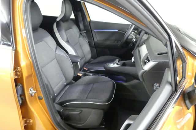 Renault Captur (2021) thumbnail 13