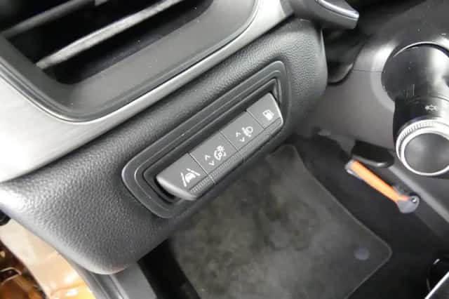 Renault Captur (2021) thumbnail 24