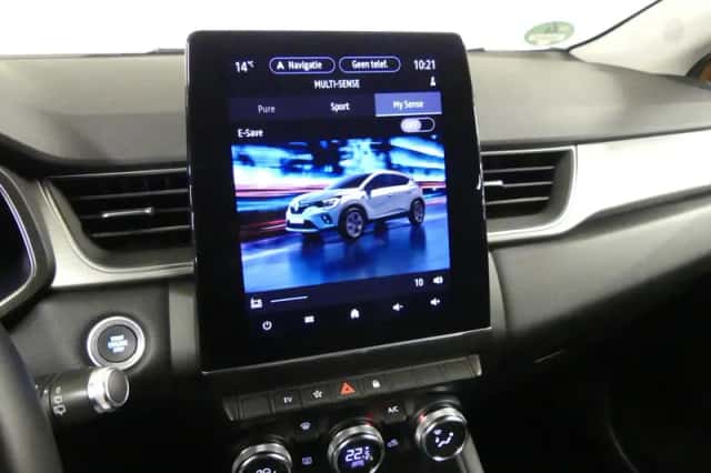 Renault Captur (2021) thumbnail 31