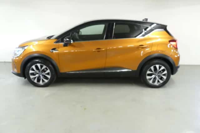 Renault Captur (2021) thumbnail 6