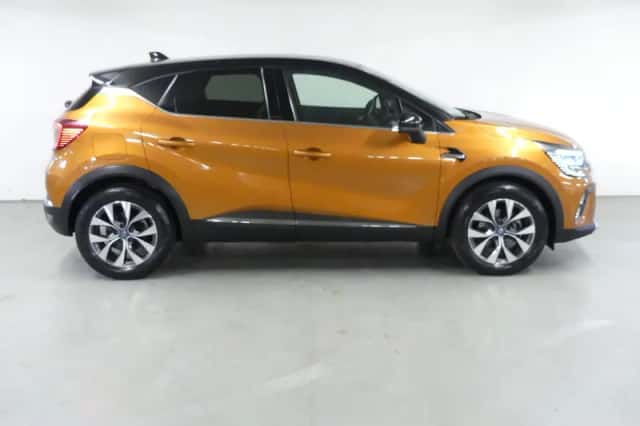 Renault Captur (2021) thumbnail 7
