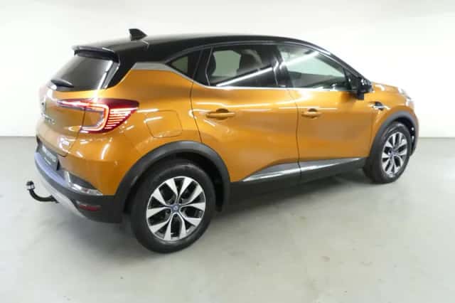 Renault Captur (2021) thumbnail 9