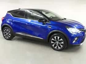 Renault Captur (2022) thumbnail 2