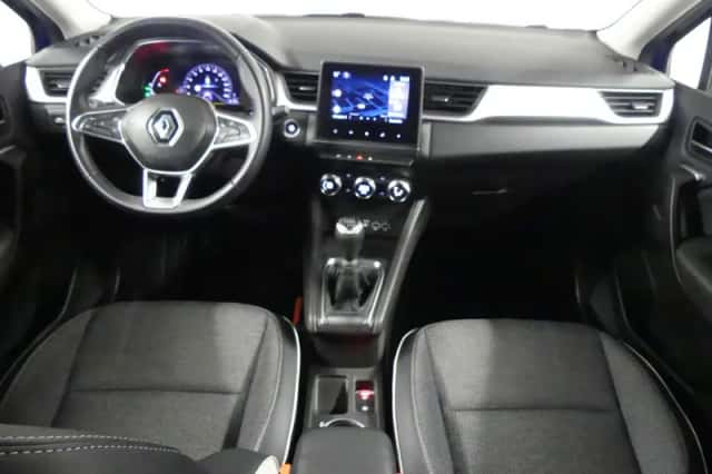 Renault Captur (2022) thumbnail 18