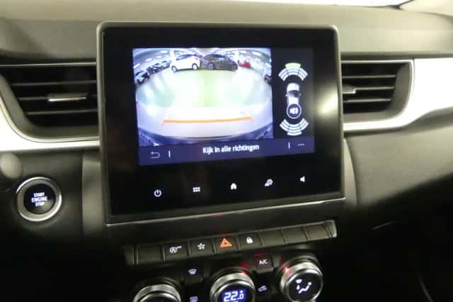 Renault Captur (2022) thumbnail 30