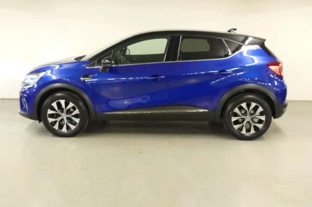 Renault Captur (2022) thumbnail 6