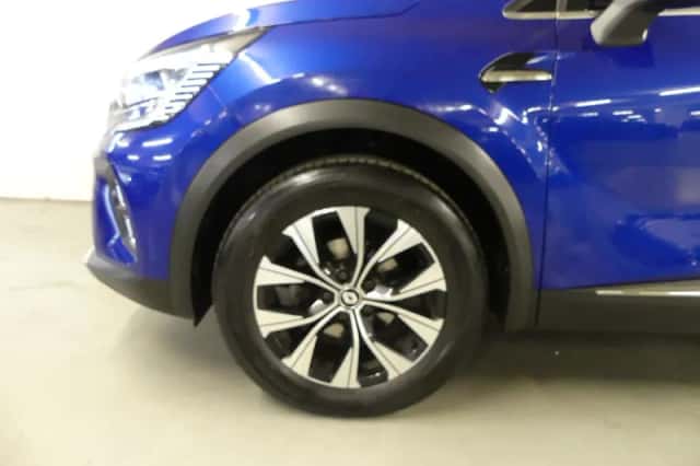 Renault Captur (2022) thumbnail 10