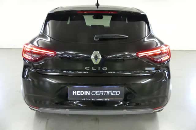 Renault Clio (2022) thumbnail 3