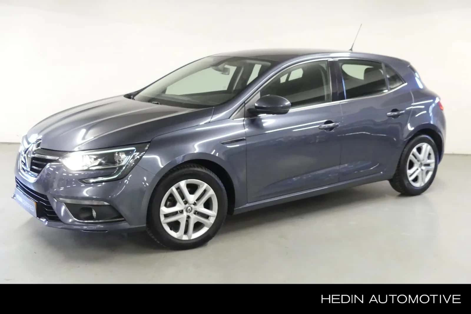 Renault Mégane (2018) — foto 1