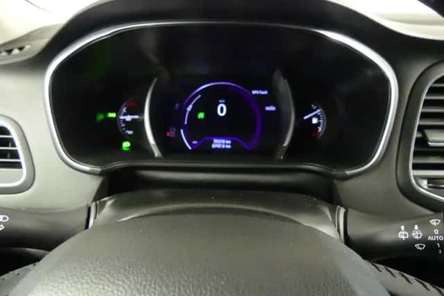 Renault Mégane (2018) thumbnail 22