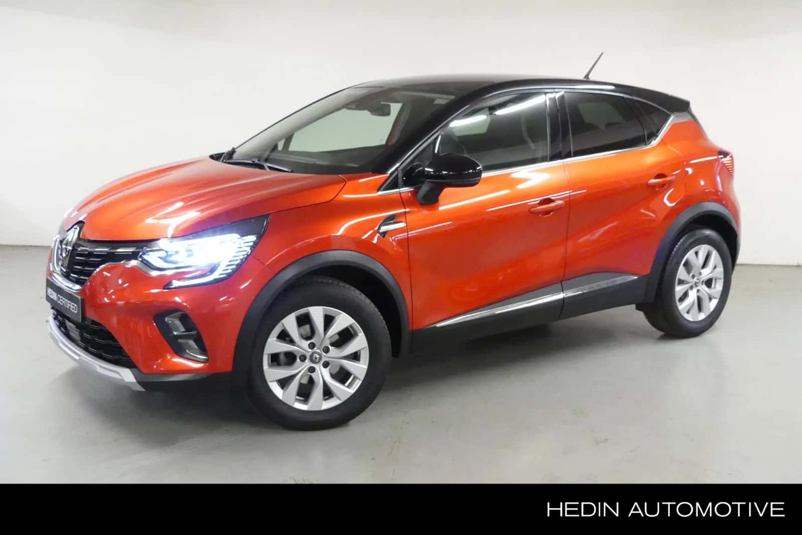 Renault Captur (2021) — foto 1