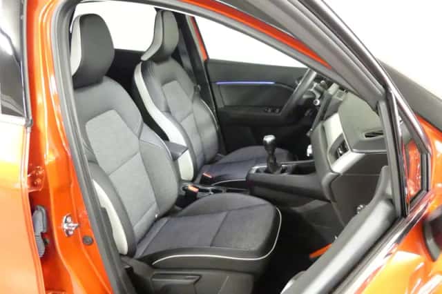 Renault Captur (2021) thumbnail 12