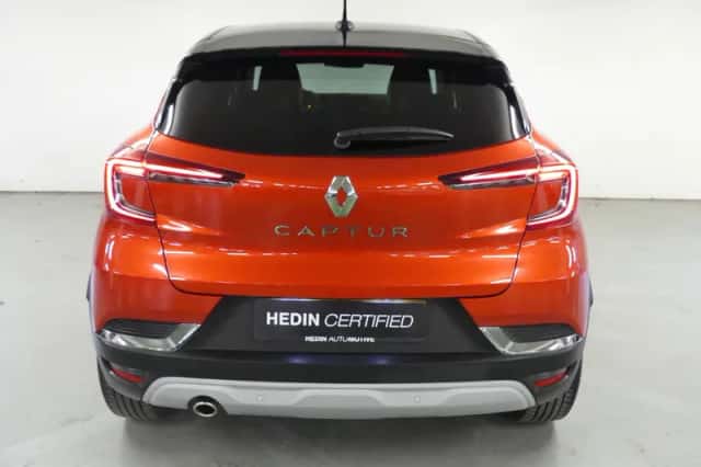 Renault Captur (2021) thumbnail 3