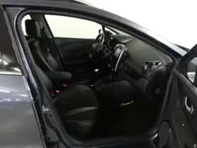 Renault Clio (2018) thumbnail 14