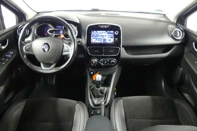 Renault Clio (2018) thumbnail 18
