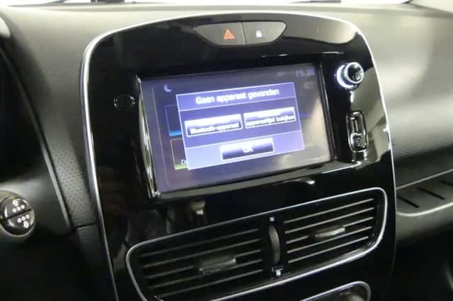 Renault Clio (2018) thumbnail 28