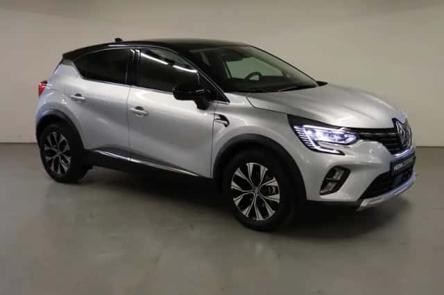 Renault Captur (2023) thumbnail 2