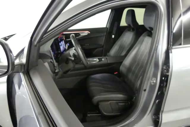 Renault Austral (2024) thumbnail 12