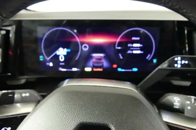 Renault Austral (2024) thumbnail 25