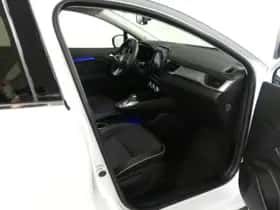 Renault Captur (2021) thumbnail 16