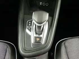 Renault Captur (2021) thumbnail 22